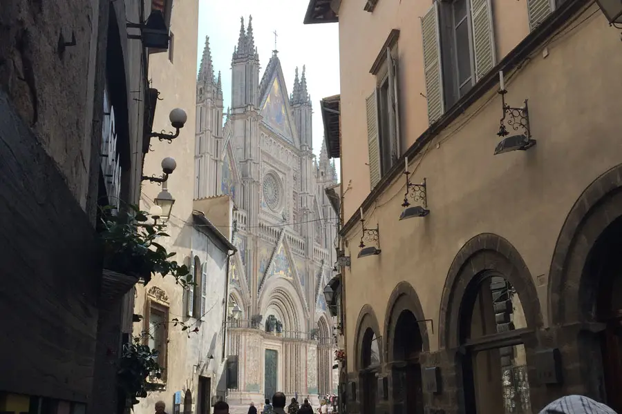 אומבריה ולאציו | יום טיול מרומא | רומאחרת