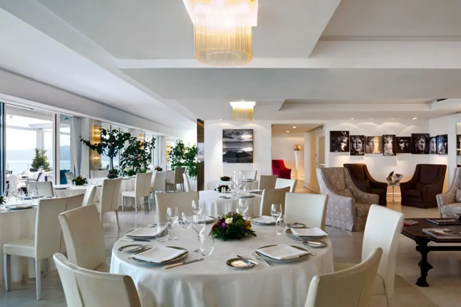 Grand-Hotel-Vesuvio7