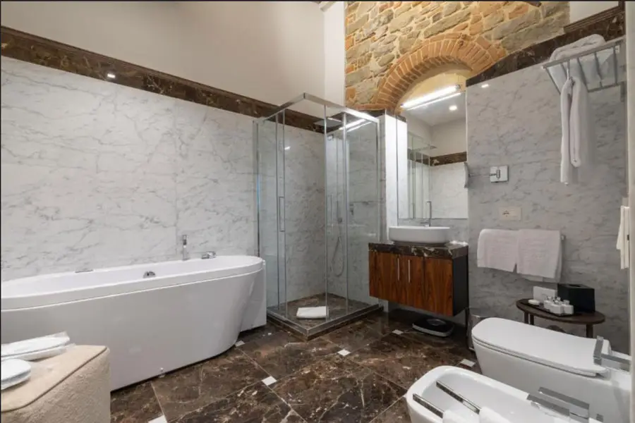 Donati-Luxury-Tower-Suites7