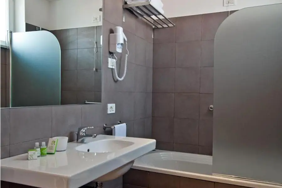 Piazza-Bellini-&-Apartments6