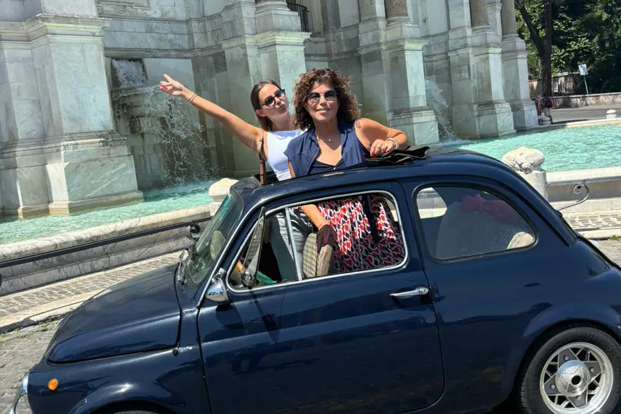 סיור ברכב אספנות פיאט 500 וינטג'